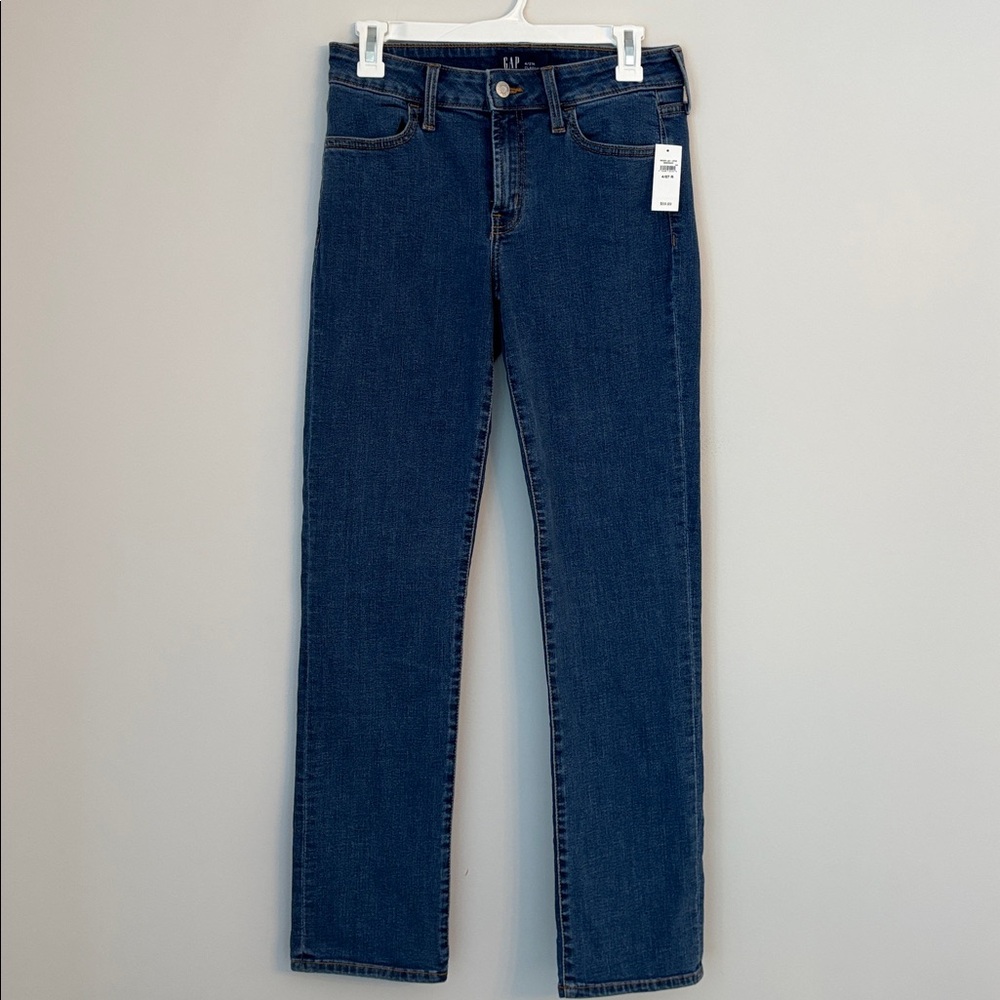 GAP Women's Classic Denim Straight Jeans in Medium Blue NWT